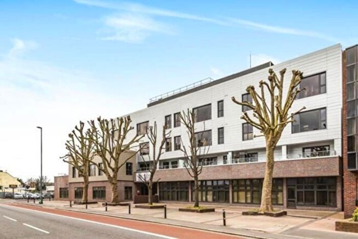 2 Bedroom Flat To Rent In Staines Road West, Sunbury-On-Thames, TW16