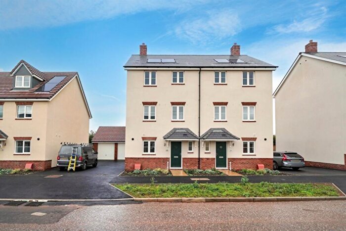 4 Bedroom Semi Detached House To Rent In Rowland Way, Exeter, EX2