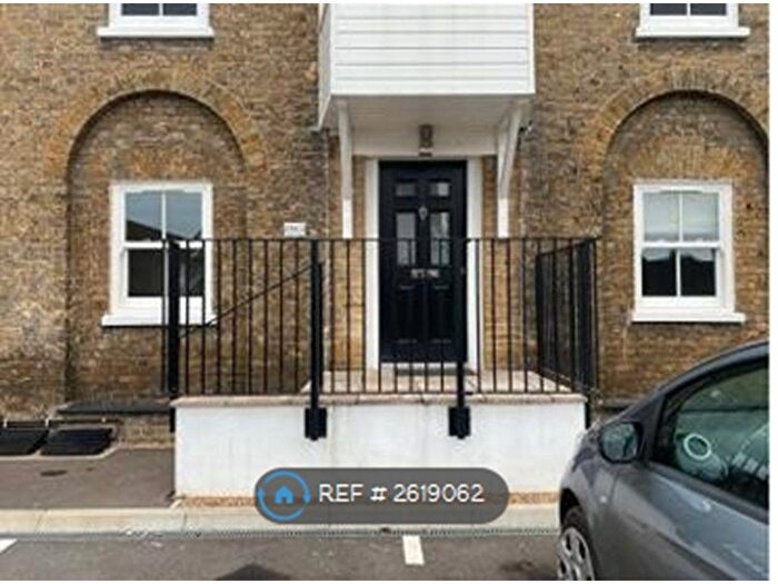 2 Bedroom Flat To Rent In Alpha Cottage, Ware, SG12