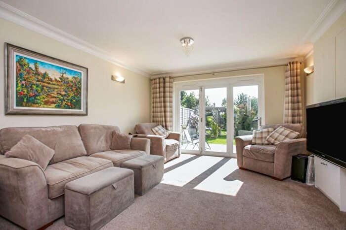 3 Bedroom Semi-Detached House To Rent In Leighton Gardens, Sanderstead, South Croydon, Surrey, CR2