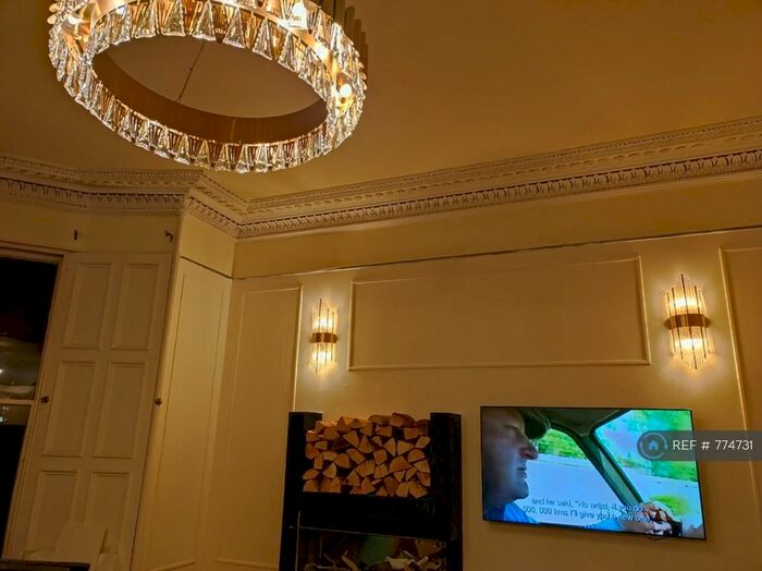 2 Bedroom Flat To Rent In Hartington Gardens, Edinburgh, EH10