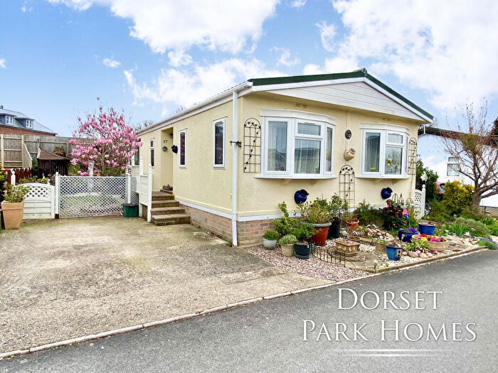 2 Bedroom Park Home For Sale In Oaklands Park, Crossways, Dorchester, Dorset, DT2