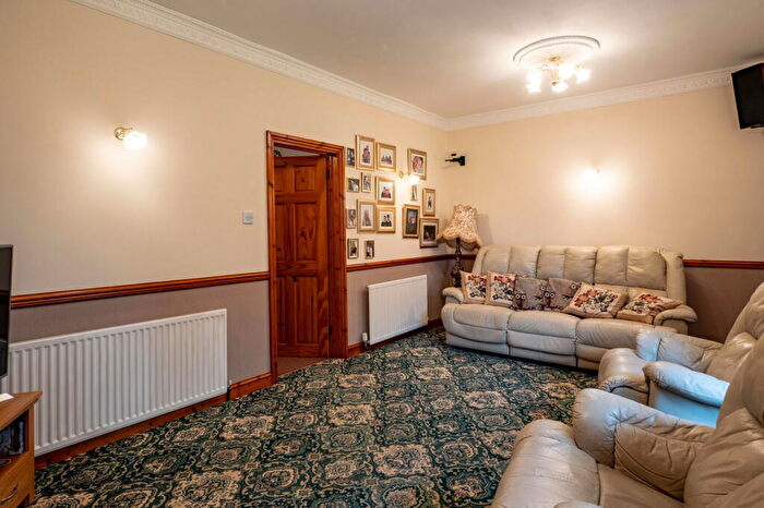 5 Bedroom Semi-Detached House For Sale In Brokerswood, Rudge, Westbury, BA13