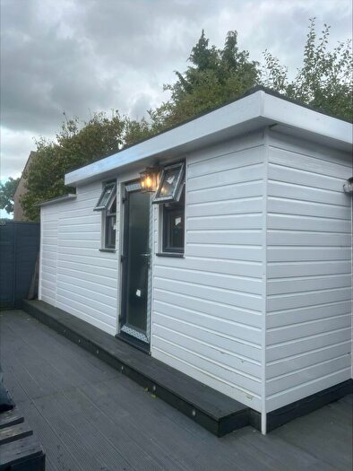 Studio To Rent In Beadlow Road, Luton, Bedfordshire, LU4