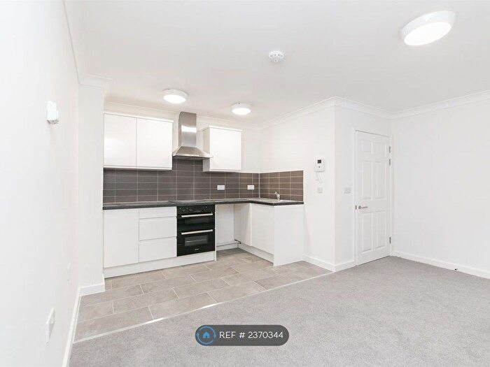 1 Bedroom Flat To Rent In Victoria House, Colchester, CO1