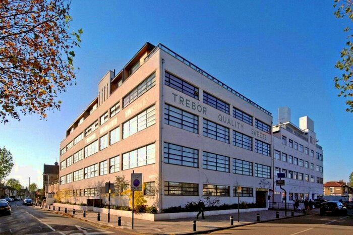 2 Bedroom Flat To Rent In Bridgepoint Lofts, Shaftesbury Road, London, E7