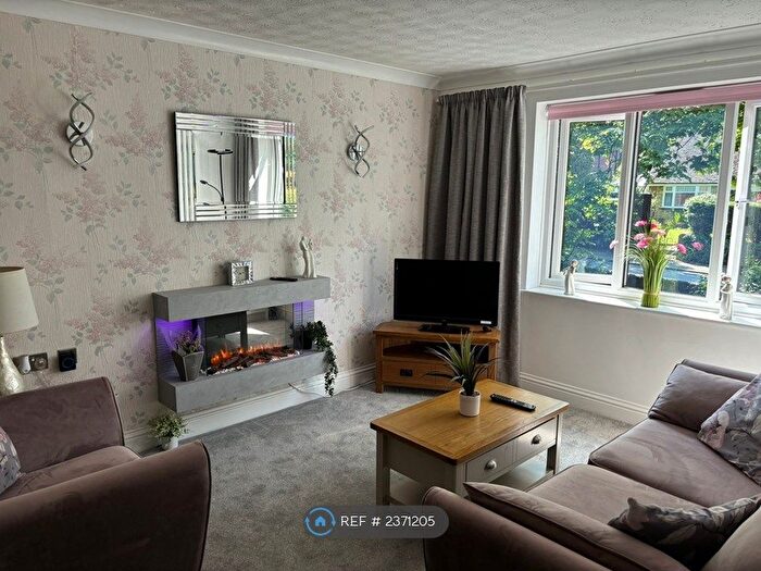 2 Bedroom Flat To Rent In Black Moss Lane, Ormskirk, L39