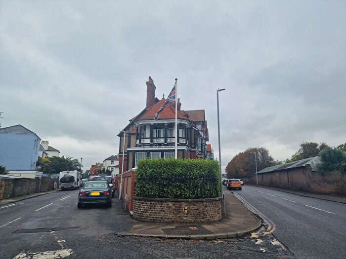 1 Bedroom Flat To Rent In Dover Road, Walmer, CT14