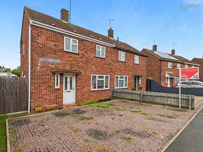 2 Bedroom Semi-Detached House For Sale In Conway Avenue, Peterborough, PE4