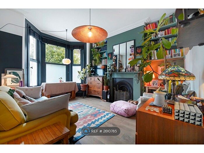 2 Bedroom Flat To Rent In Berens Road, London, NW10