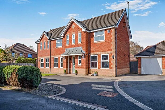 5 Bedroom Detached House For Sale In Turnbury Close, Euxton, PR7