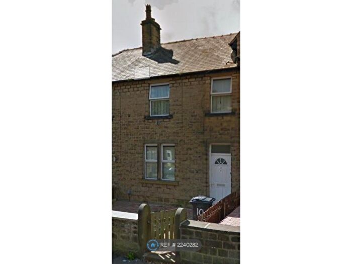 3 Bedroom Terraced House To Rent In St Johns Avenue, Huddersfield, HD4