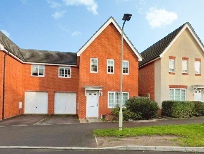 3 Bedroom Semi-Detached House To Rent In Jersey Drive, Winnersh, Wokingham, RG41