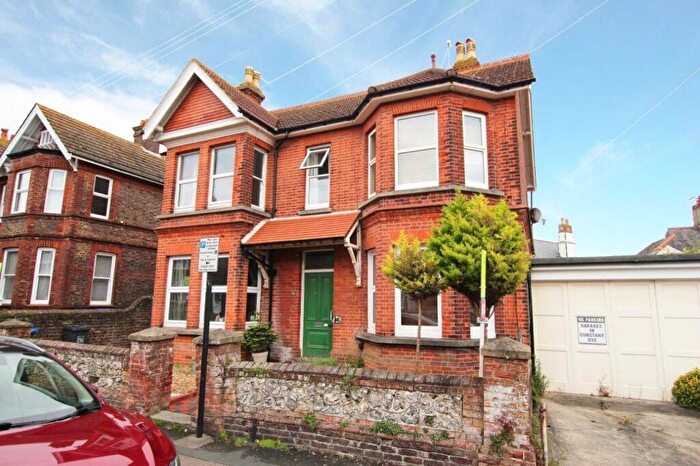 1 Bedroom Flat To Rent In Salisbury Road, Worthing, BN11