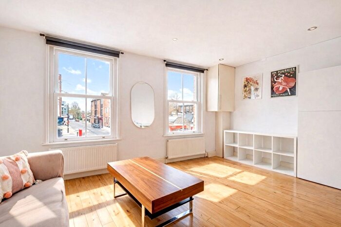 1 Bedroom Flat For Sale In Wandsworth High Street, London, SW18