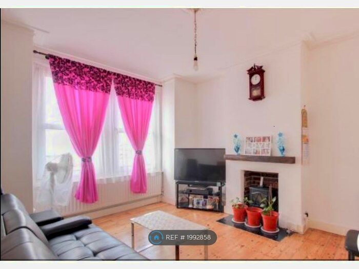 1 Bedroom Flat To Rent In Burford Road, London, SE6