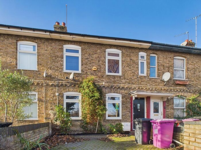 2 Bedroom Terraced House To Rent In East Ferry Road, London, E14
