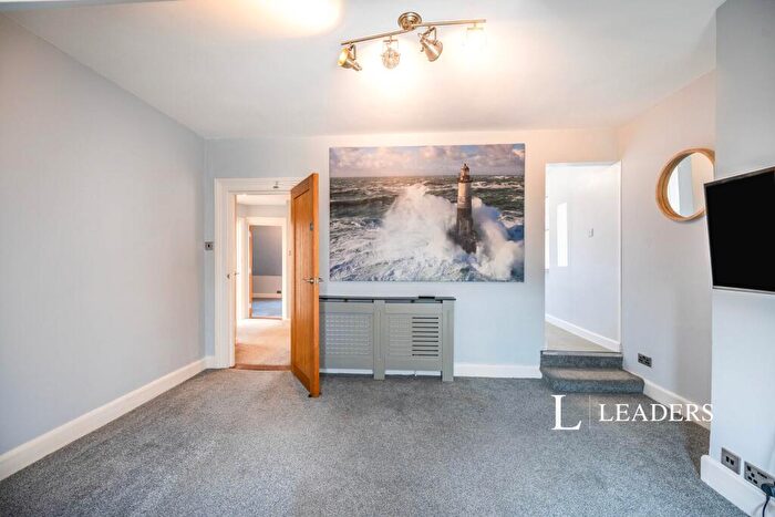 2 Bedroom Apartment To Rent In Ashburton Road, Southsea, PO5