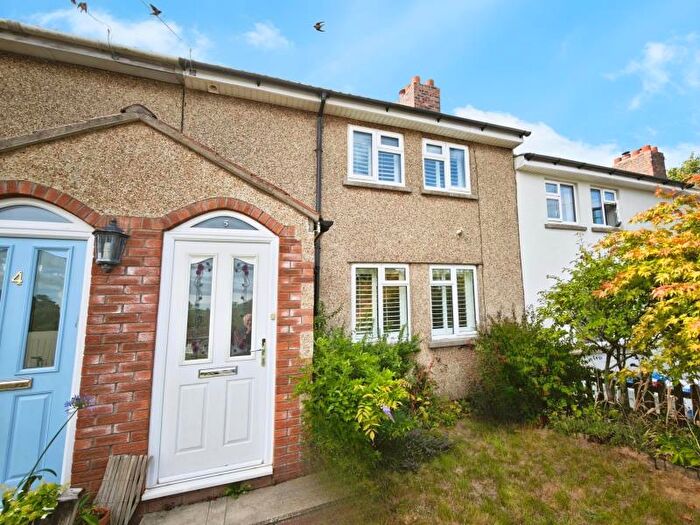 3 Bedroom Terraced House To Rent In Rock Cottages - Pill, BS20