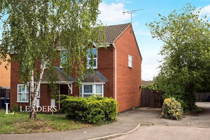 3 Bedroom House To Rent In Skeggles Close, Huntingdon, PE29