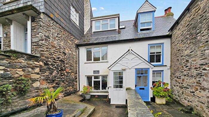 4 Bedroom Terraced House For Sale In Dolphin Street, Port Isaac, PL29