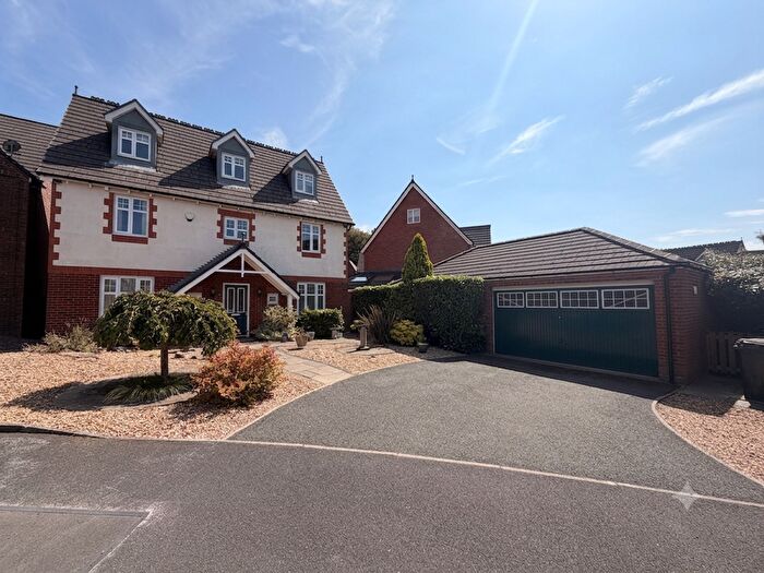 6 Bedroom Detached House For Sale In Silver Birch Close, Lostock, Bolton, Greater Manchester, BL6