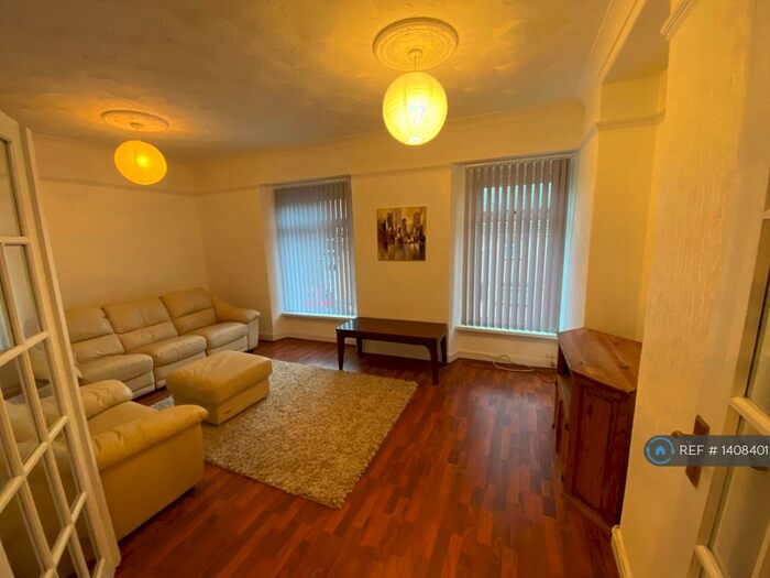 1 Bedroom Flat To Rent In Crown Street, Morriston, Swansea, SA6