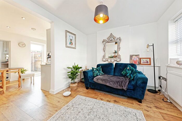 3 Bedroom Terraced House For Sale In Westgate Road, Faversham, ME13