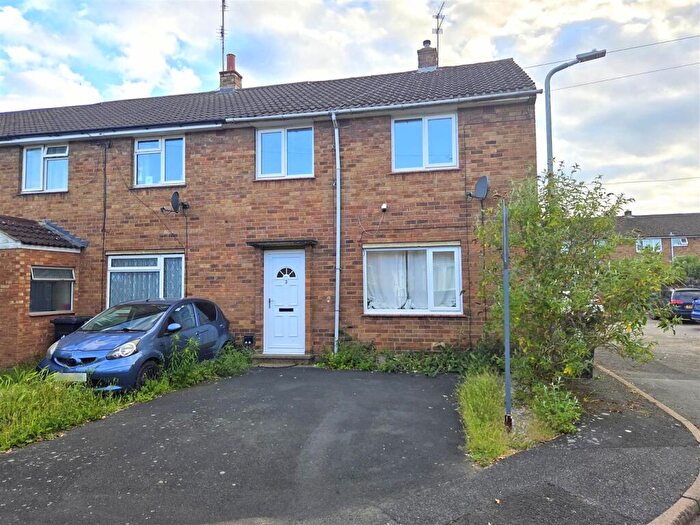 3 Bedroom End Of Terrace House For Sale In Chequers Close, Stourport-On-Severn, DY13