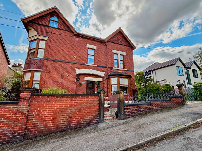 5 Bedroom Detached House For Sale In Kensington Road, Old Town, Barnsley, S75