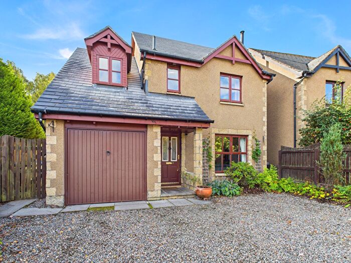4 Bedroom Detached House For Sale In Beinn Ghuilbinn, Aviemore, PH22