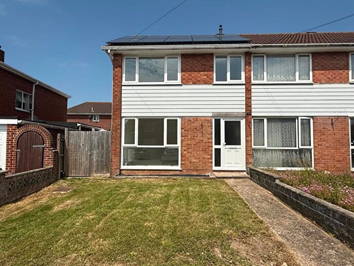 3 Bedroom End Of Terrace House To Rent In Glenesha Gardens Fareham Unfurnished, PO15
