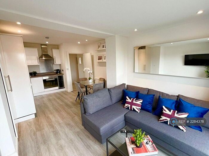 2 Bedroom Flat To Rent In Spa Road, London, SE16