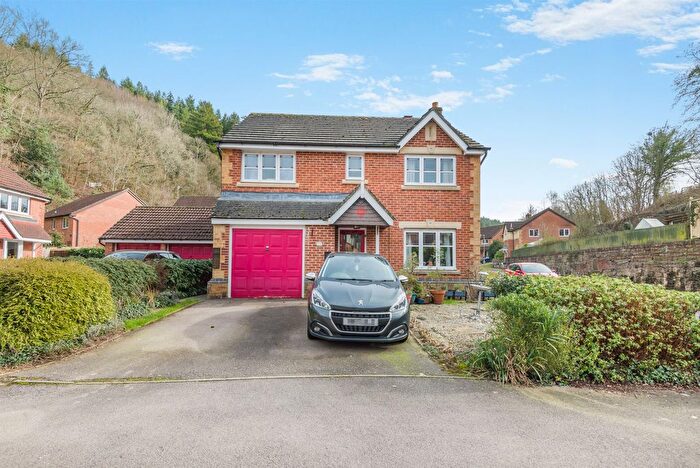 4 Bedroom Detached House For Sale In Tinmans Green, Redbrook, Monmouth, Monmouthshire, NP25