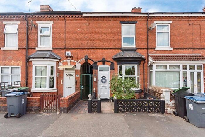 3 Bedroom Terraced House For Sale In Warren Road, Stirchley, Birmingham, West Midlands, B30