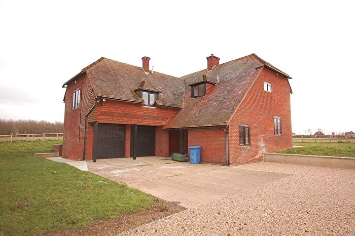 5 Bedroom Detached House To Rent In Lower Road, Teynham, Sittingbourne, Kent, ME9