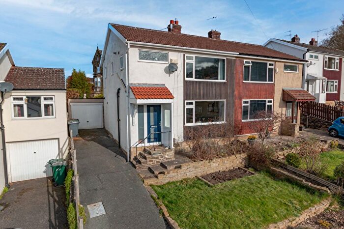 3 Bedroom Semi Detached House For Sale In Priory Close, Bingley, Bradford, BD16