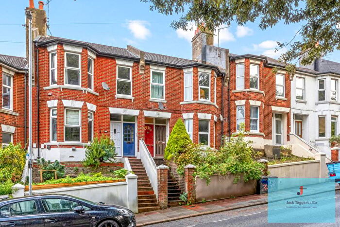 2 Bedroom Flat To Rent In Bear Road, Brighton, BN2