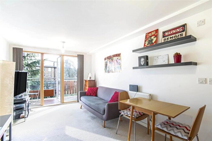 2 Bedroom Apartment To Rent In Restell Close, London, SE3
