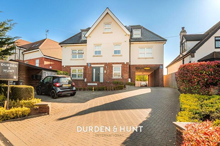 2 Bedroom Apartment For Sale In High Street, Ongar, CM5