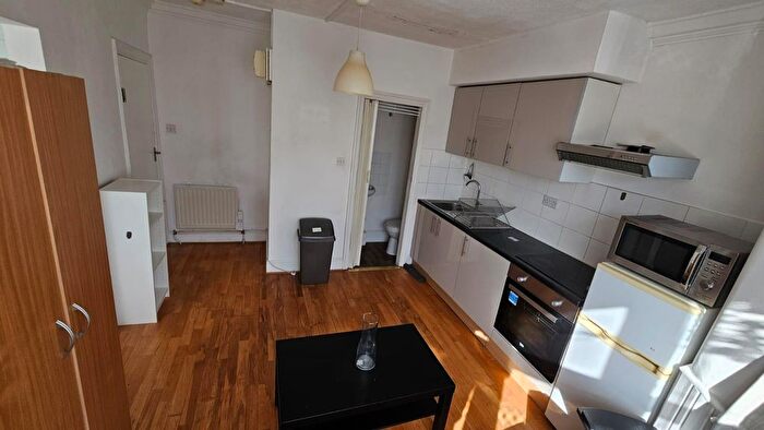 Studio To Rent In Rosebank Avenue, Wembley, HA0