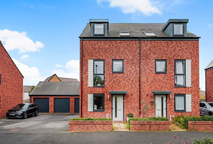 3 Bedroom Semi-Detached House For Sale In Leechpool Way, Yate, Bristol, Gloucestershire, BS37