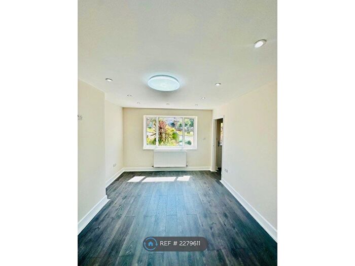 2 Bedroom Terraced House To Rent In Sherwood Road, Tunbridge Wells, TN2