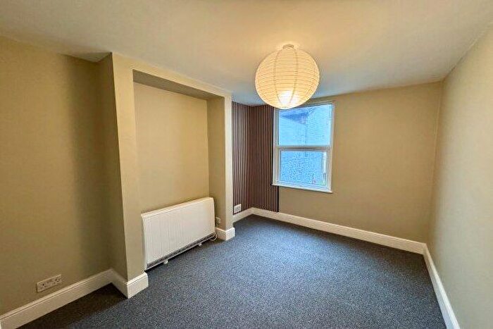 1 Bedroom Property To Rent In Victoria Road, Nottingham, NG4