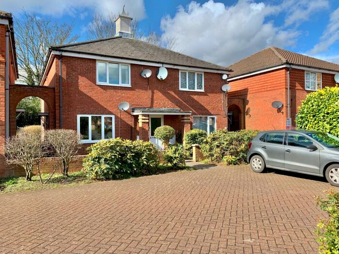 1 Bedroom Flat To Rent In Denham Close, Bury St Edmunds, IP33