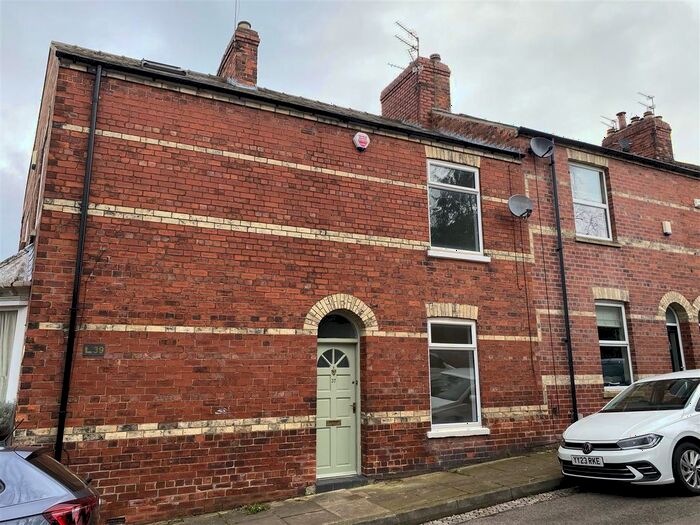 2 Bedroom Property To Rent In Compton Street, York, YO30