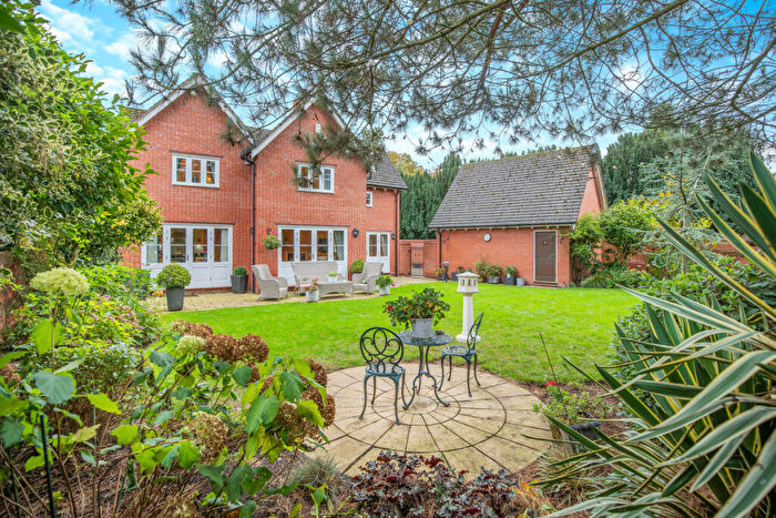 4 Bedroom Detached House For Sale In Orchard Lane Wolseley Bridge Stafford, Staffordshire, ST17