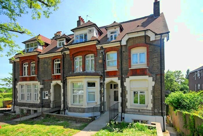 Apartment To Rent In Mount View Road, Crouch End, London, N4