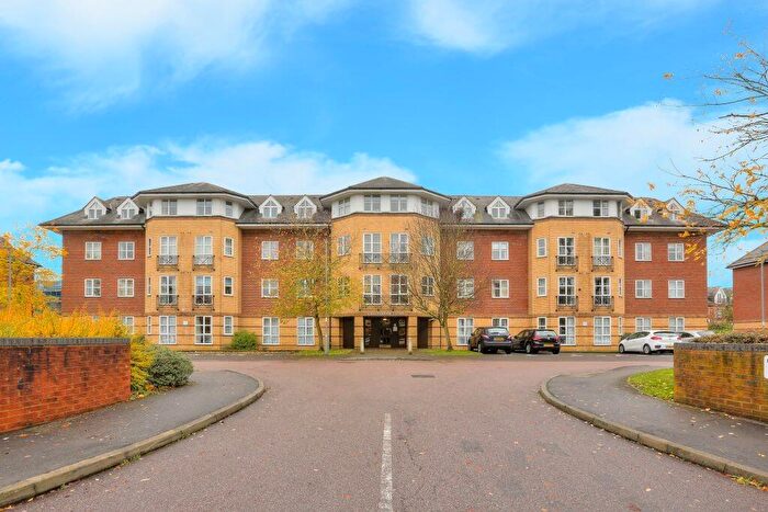 2 Bedroom Apartment To Rent In Cheltenham Court, Dexter Close, St Albans, Herts, AL1