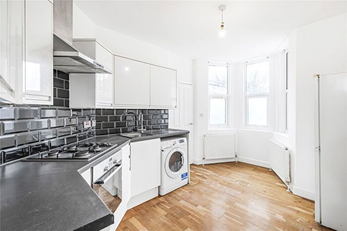 1 Bedroom Flat To Rent In Fulham Palace Road, Hammersmith, London, W6